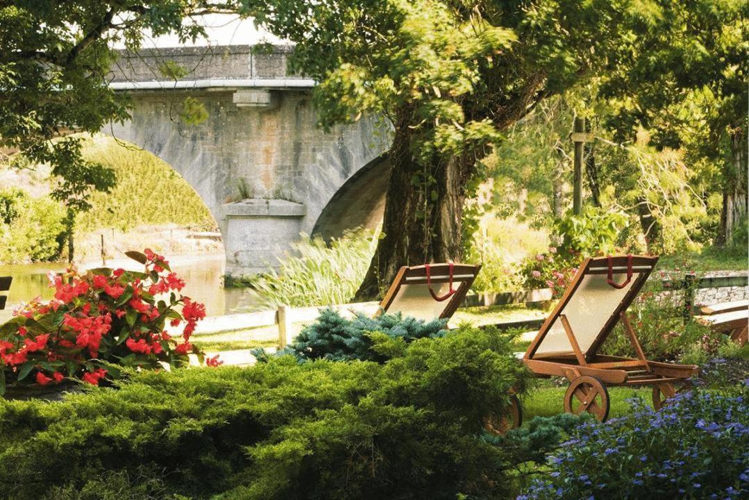 Logis Auberge De La Riviere Les Velluire-sur-Vendee Eksteriør billede